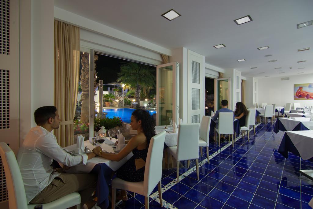 Grifo Hotel Charme & Spa 카사밋쵸라테르메 외부 사진